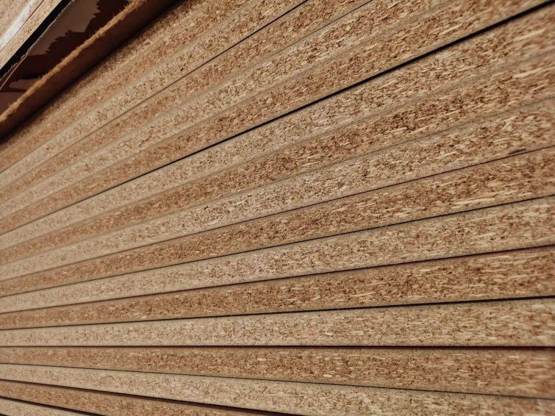 实木洛阳颗粒板：最差的板材？与密度板环保PK，谁更胜一筹？